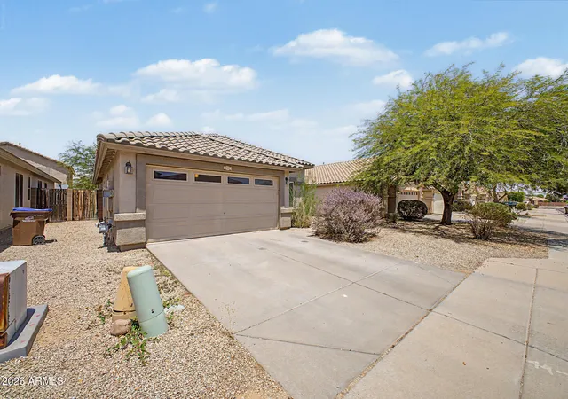 Photo 3 of Single family home for sale at 3130 W Five Mile Peak Dr, San Tan Valley, AZ 85144 | MLS# 7058526 | Listing updated on 2026-09-01