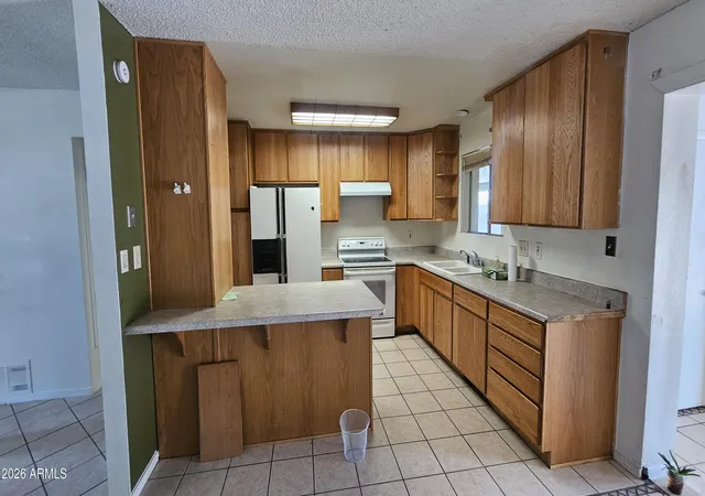 2nd image of 1507 W Helena Dr, Phoenix, AZ 85023 | MLS# 7058675