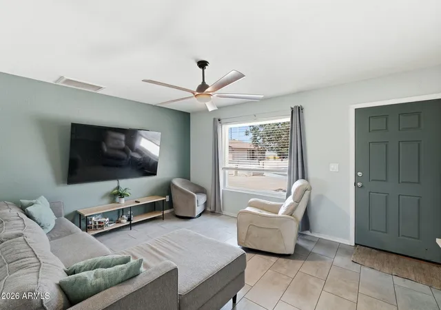 Photo 2 of Single family home for sale at 810 N Pine Ct, Gilbert, AZ 85233 | MLS# 7058683 | Listing updated on 2026-09-03