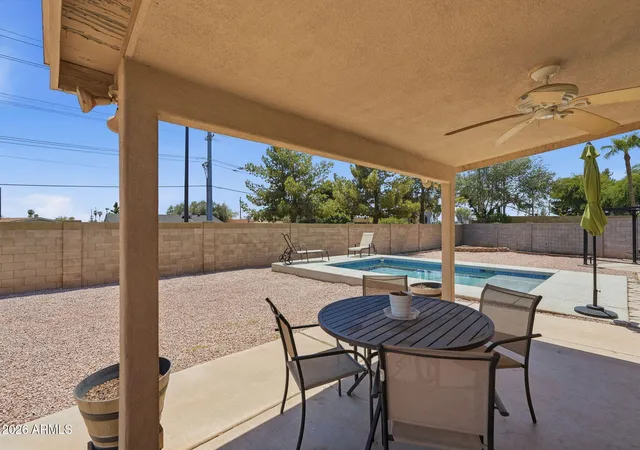 Photo 3 of Single family home for sale at 810 N Pine Ct, Gilbert, AZ 85233 | MLS# 7058683 | Listing updated on 2026-09-03