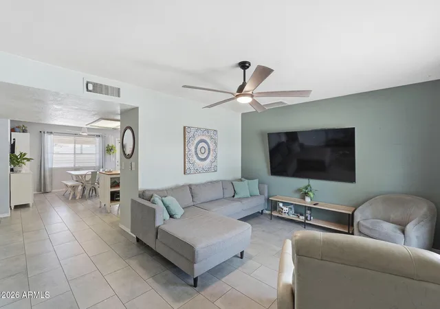 Photo 4 of Single family home for sale at 810 N Pine Ct, Gilbert, AZ 85233 | MLS# 7058683 | Listing updated on 2026-09-03
