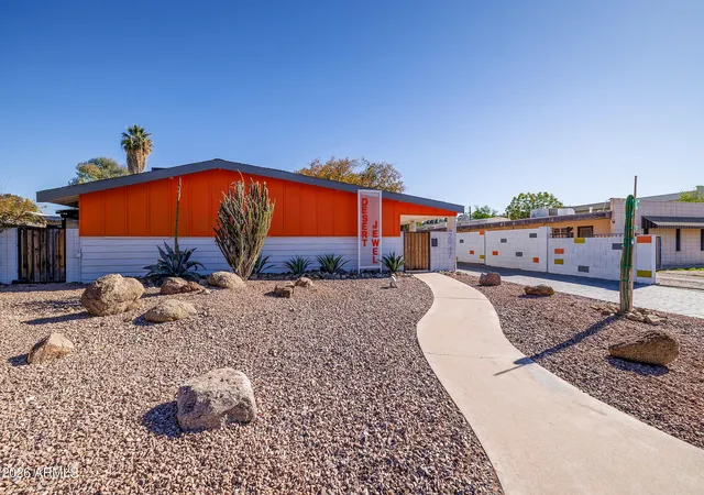 Photo 1 of Townhouse for sale at 2947 N 39th Street, Phoenix, AZ 85018 | MLS# 7060274 | Listing updated on 2026-10-01