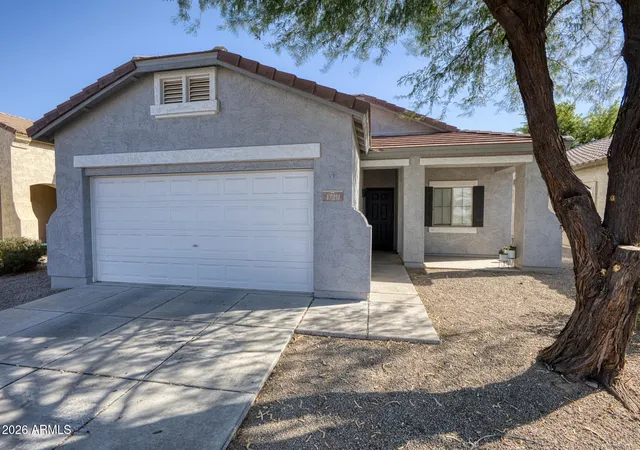 3rd image of 17211 W Saguaro Ln, Surprise, AZ 85388 | MLS# 7058716