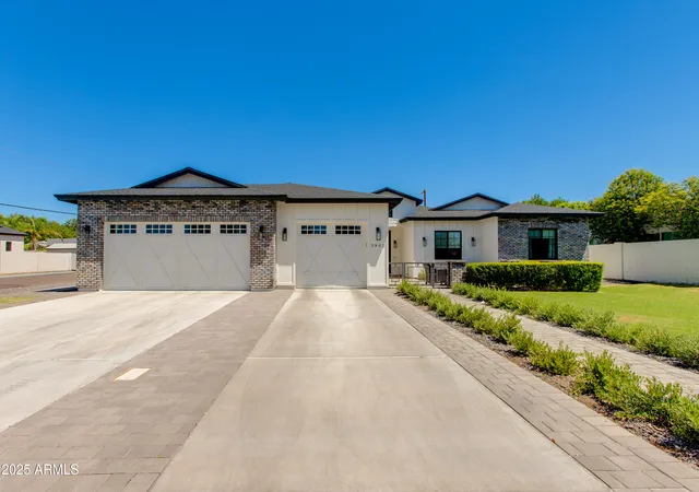 2nd image of 3802 E Highland Ave, Phoenix, AZ 85018 | MLS# 7058624