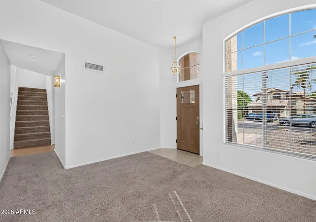 Photo 4 of Sale Pending at 1633 E Barbarita Ave, Gilbert, AZ 85234 | MLS# 7059987 | Listing updated on 2026-09-15