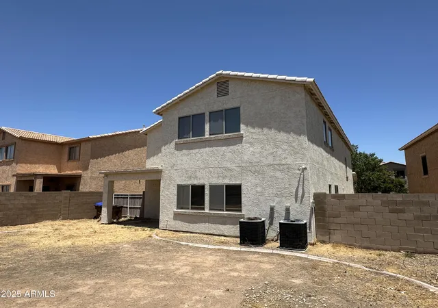 Photo 3 of Single family home for sale at 231 E Mule Train Trl, San Tan Valley, AZ 85143 | MLS# 7058647 | Listing updated on 2026-10-05