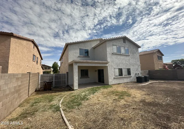 Photo 4 of Single family home for sale at 231 E Mule Train Trl, San Tan Valley, AZ 85143 | MLS# 7058647 | Listing updated on 2026-10-05