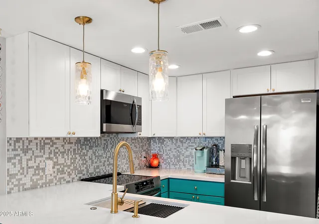 4th image of 122 S Hardy Dr, Tempe, AZ 85281