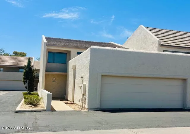 Townhouse for sale at 821 E Redondo Dr, Tempe, AZ 85282 | MLS# 7058768