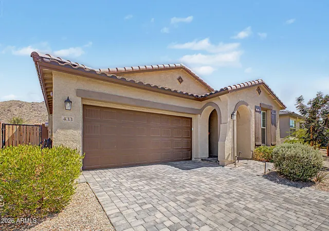 Photo 3 of Single family home for sale at 433 E Spirit Trl, Phoenix, AZ 85042 | MLS# 7058853 | Listing updated on 2026-09-09