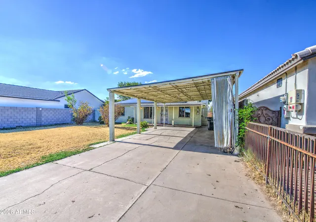 Photo 4 of Sale Pending at 3204 W Monte Vista Rd, Phoenix, AZ 85009 | MLS# 7059150 | Listing updated on 2026-08-25