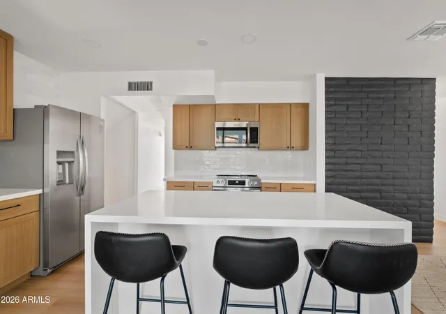 2nd image of 2225 E Nisbet Rd, Phoenix, AZ 85022 | MLS# 7060187