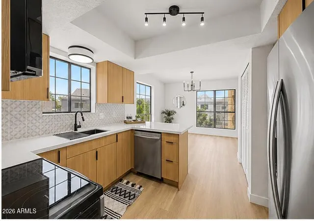 Photo 4 of House for sale at 8202 N 21st Drive #B201, Phoenix, AZ 85021 | MLS# 7058811 | Listing updated on 2026-09-14