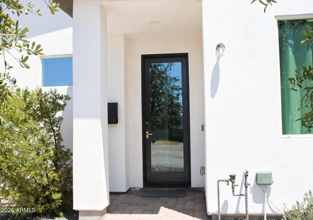 Photo 3 of Single family home for sale at 1233 S 15th Drive, Phoenix, AZ 85007 | MLS# 7058896 | Listing updated on 2026-09-22