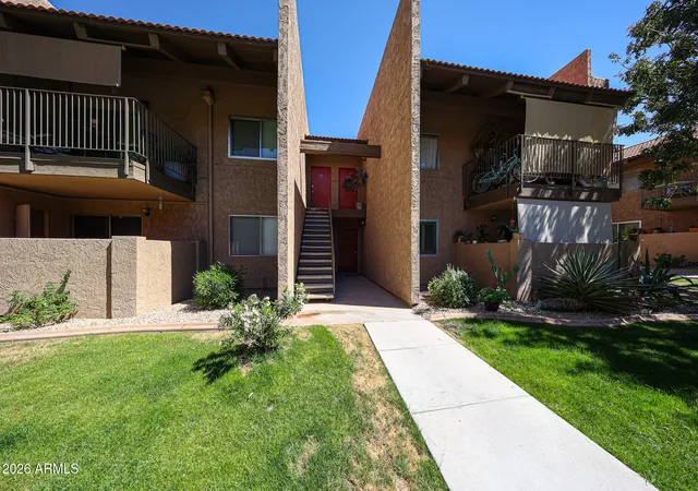 2nd image of 5525 E Thomas Rd #I3, Phoenix, AZ 85018 | MLS# 7059872