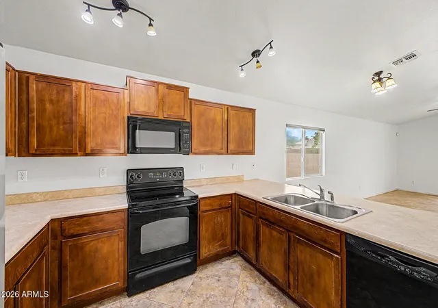 Photo 3 of Single family home for sale at 3902 E Pinto Valley Rd, San Tan Valley, AZ 85143 | MLS# 7058951 | Listing updated on 2026-10-09