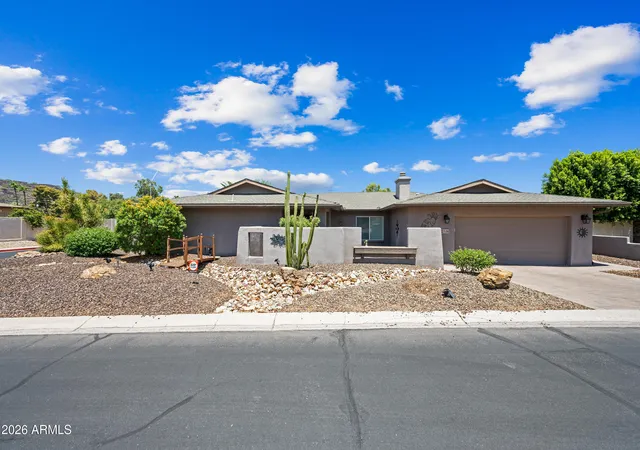 Photo 1 of Single family home for sale at 324 W Willow Ave, Phoenix, AZ 85029 | MLS# 7058919 | Listing updated on 2026-09-16