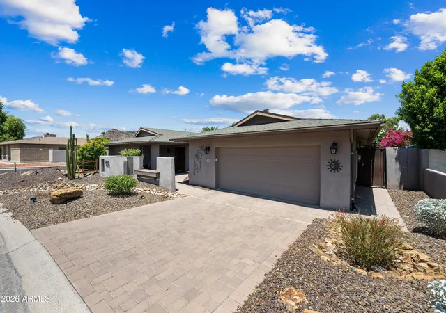 Photo 2 of Single family home for sale at 324 W Willow Ave, Phoenix, AZ 85029 | MLS# 7058919 | Listing updated on 2026-09-16
