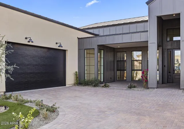 3rd image of 8425 S 10Th Ln #1, Phoenix, AZ 85041 | MLS# 7060970