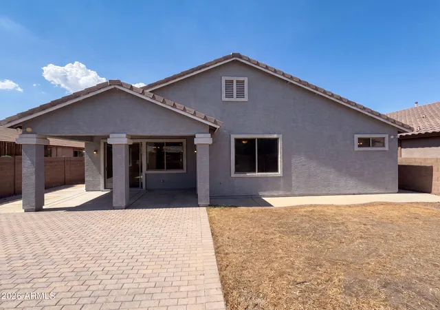 Photo 4 of Sale Pending at 14559 W Cortez St, Surprise, AZ 85379 | MLS# 7059008 | Listing updated on 2026-09-18