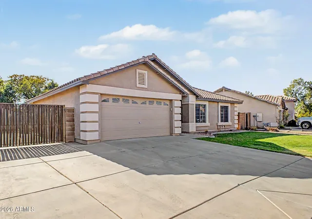 Photo 3 of Single family home for sale at 2228 S Banning St, Gilbert, AZ 85295 | MLS# 7060162 | Listing updated on 2026-09-17