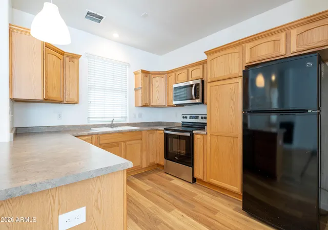 Photo 4 of Townhouse for sale at 2376 W Silverton Dr, Flagstaff, AZ 86001 | MLS# 7059448 | Listing updated on 2026-08-11