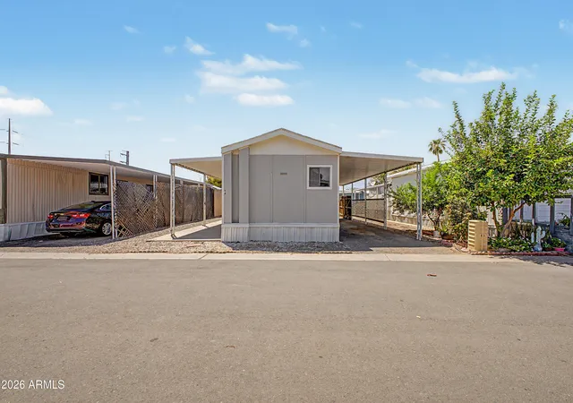 1st image of 8595 N 71st Ave #94, Glendale, AZ 85301 | MLS# 7059095