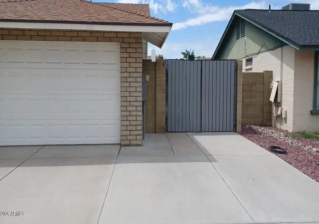 Photo 3 of Single family home for sale at 6533 W Altadena Ave, Glendale, AZ 85304 | MLS# 7060590 | Listing updated on 2026-09-16