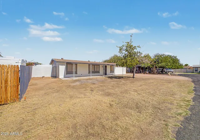 2nd image of 15423 N 69th Dr, Peoria, AZ 85382 | MLS# 7060820