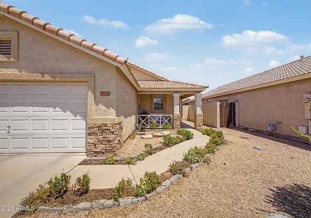Photo 2 of Single family home for sale at 1376 E Binner Dr, Chandler, AZ 85225 | MLS# 7060831 | Listing updated on 2026-08-27