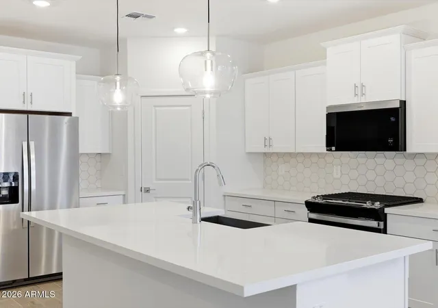 5th image of 17842 W Washington St, Goodyear, AZ 85338 | MLS# 7059213