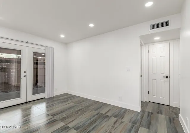 Photo 4 of Townhouse for sale at 3418 W El Caminito Dr, Phoenix, AZ 85051 | MLS# 7059234 | Listing updated on 2026-09-05