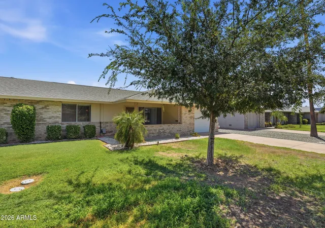 Photo 2 of Townhouse for sale at 10819 W Cameo Dr, Sun City, AZ 85351 | MLS# 7059750 | Listing updated on 2026-08-11