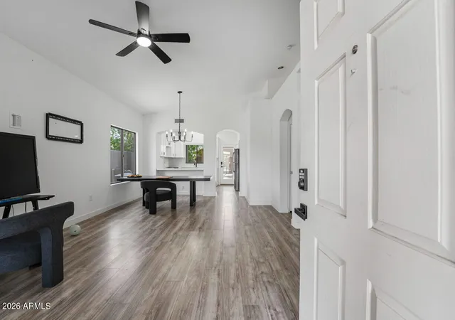 5th image of 8927 W Shaw Butte Dr, Peoria, AZ 85345 | MLS# 7059255