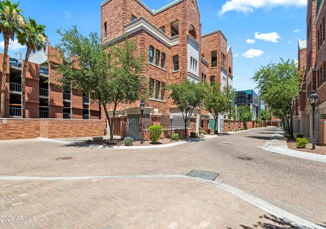 3rd image of 54 W Palm Ln, Phoenix, AZ 85003 | MLS# 7060794
