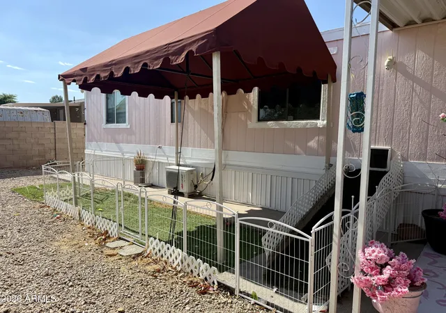 Photo 3 of Manufactured home for sale at 7293 W Desert Cvs Ave #97, Peoria, AZ 85345 | MLS# 7059296 | Listing updated on 2026-09-20