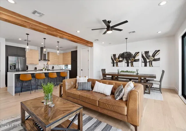 1st image of 220 W Monterosa St, Phoenix, AZ 85013 | MLS# 7062113