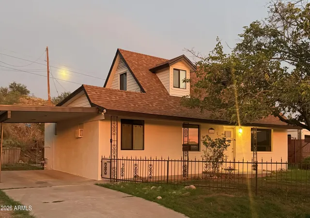 Photo 1 of Single family home for sale at 1402 E Mesquite St, Globe, AZ 85501 | MLS# 7059704 | Listing updated on 2026-08-11