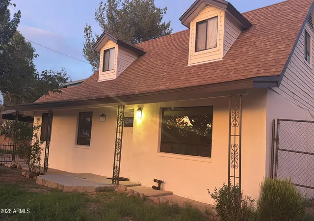 Photo 4 of Single family home for sale at 1402 E Mesquite St, Globe, AZ 85501 | MLS# 7059704 | Listing updated on 2026-08-11
