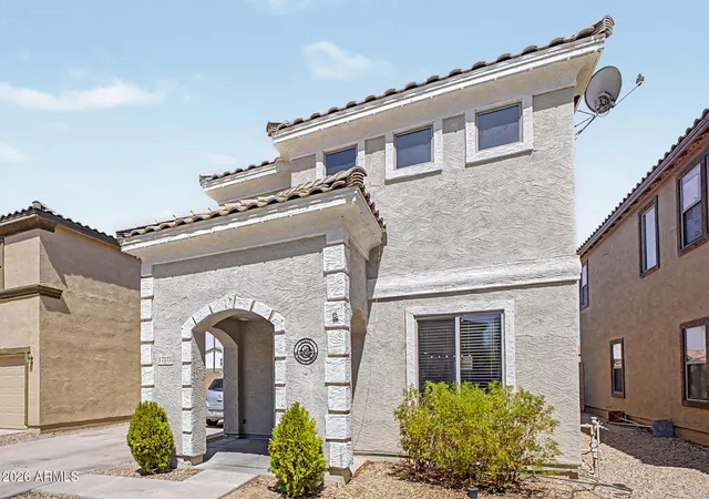 Photo 3 of Single family home for sale at 17373 N 185th Drive, Surprise, AZ 85374 | MLS# 7059769 | Listing updated on 2026-09-11