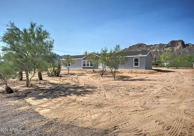 2nd image of 1170 W Frontier St, Apache Junction, AZ 85120 | MLS# 7061617