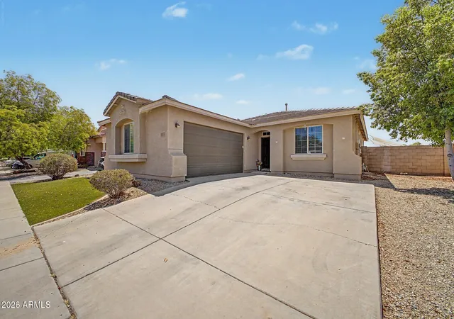 3rd image of 17373 W Pinnacle Vista Dr, Surprise, AZ 85387 | MLS# 7061781