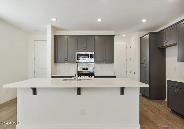 5th image of 17127 W Corrine Dr, Surprise, AZ 85388 | MLS# 7059354