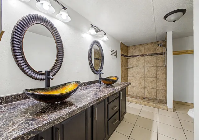 Photo 3 of Manufactured home for sale at 501 E Ray Rd #31, Chandler, AZ 85225 | MLS# 7060095 | Listing updated on 2026-10-02