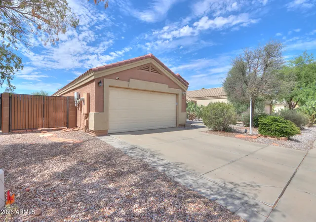 Photo 3 of Single family home for sale at 1641 E Cardinal Dr, Casa Grande, AZ 85122 | MLS# 7059914 | Listing updated on 2026-09-09