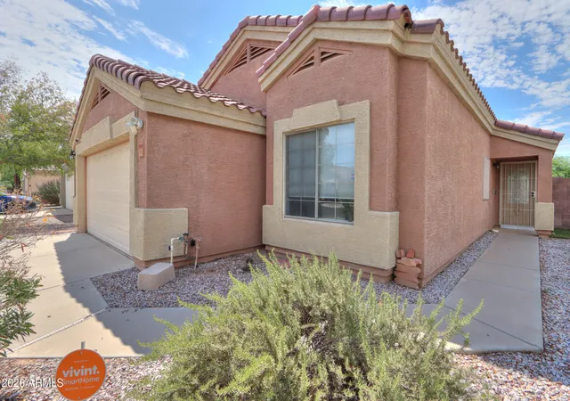 Photo 4 of Single family home for sale at 1641 E Cardinal Dr, Casa Grande, AZ 85122 | MLS# 7059914 | Listing updated on 2026-09-09