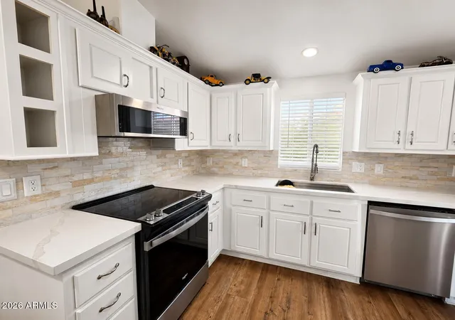 Photo 2 of Manufactured home for sale at 1614 E Villa Rita Dr, Phoenix, AZ 85022 | MLS# 7059536 | Listing updated on 2026-08-11