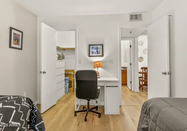 2nd image of 1385 W University Ave, Flagstaff, AZ 86001