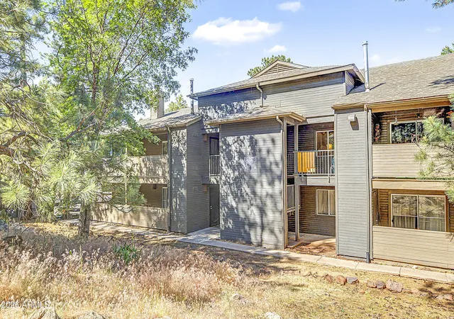 Photo 3 of Sale Pending at 1385 W University Ave #272, Flagstaff, AZ 86001 | MLS# 7059461 | Listing updated on 2026-08-28