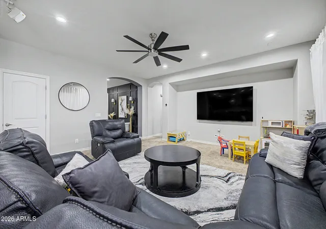 4th image of 2769 E Rakestraw Ln, Gilbert, AZ 85298 | MLS# 7059470